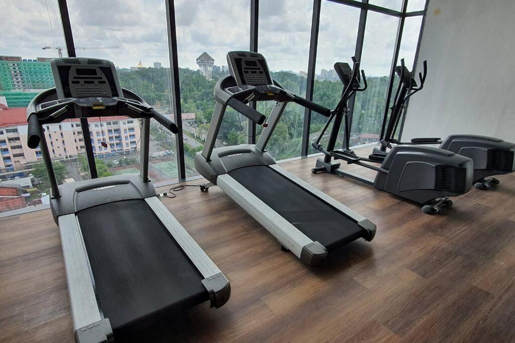 Apartment Lovely Kozi Square Bedroom With Pool Lv5d *